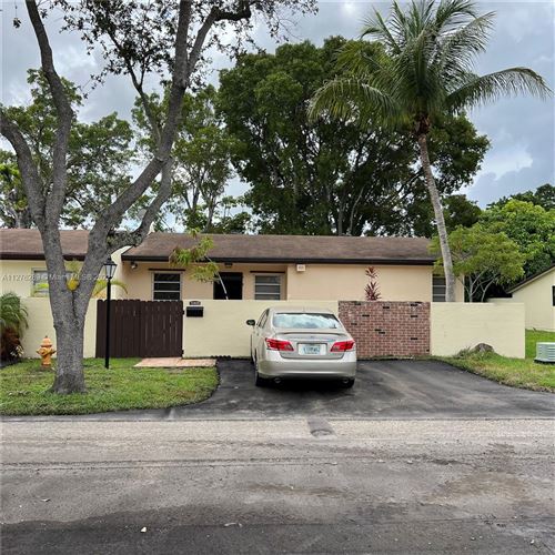 Photo of Listing MLS A11276289 in 13928 Kendale Lakes Dr #_ Miami FL 33183