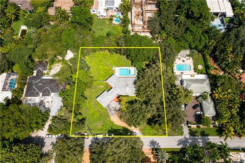 Photo of Listing MLS A11324585 in 3921 Hardie Ave Coconut Grove FL 33133