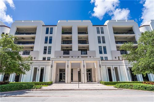Photo of Listing MLS A11362727 in 718 Valencia Ave #303 Coral Gables FL 33134