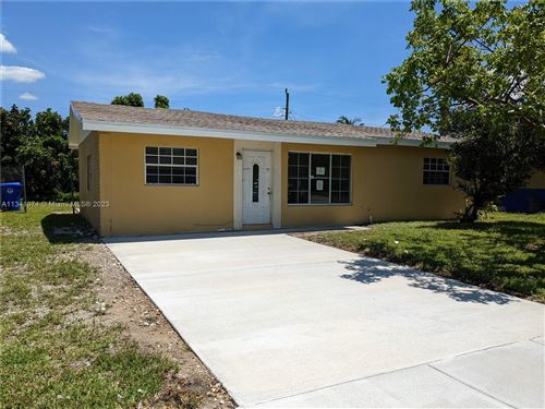 Photo of Listing MLS A11341974 in 6161 SW 16th St North Lauderdale FL 33068