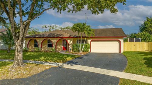Photo of Listing MLS A11341980 in 4998 SW 86th Ter Cooper City FL 33328