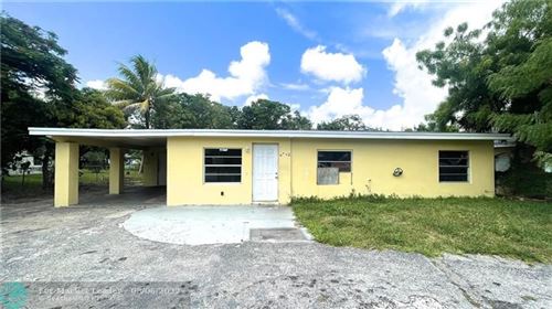 Photo of Listing MLS F10343243 in 3637 SW 12th Ct Fort Lauderdale FL 33312